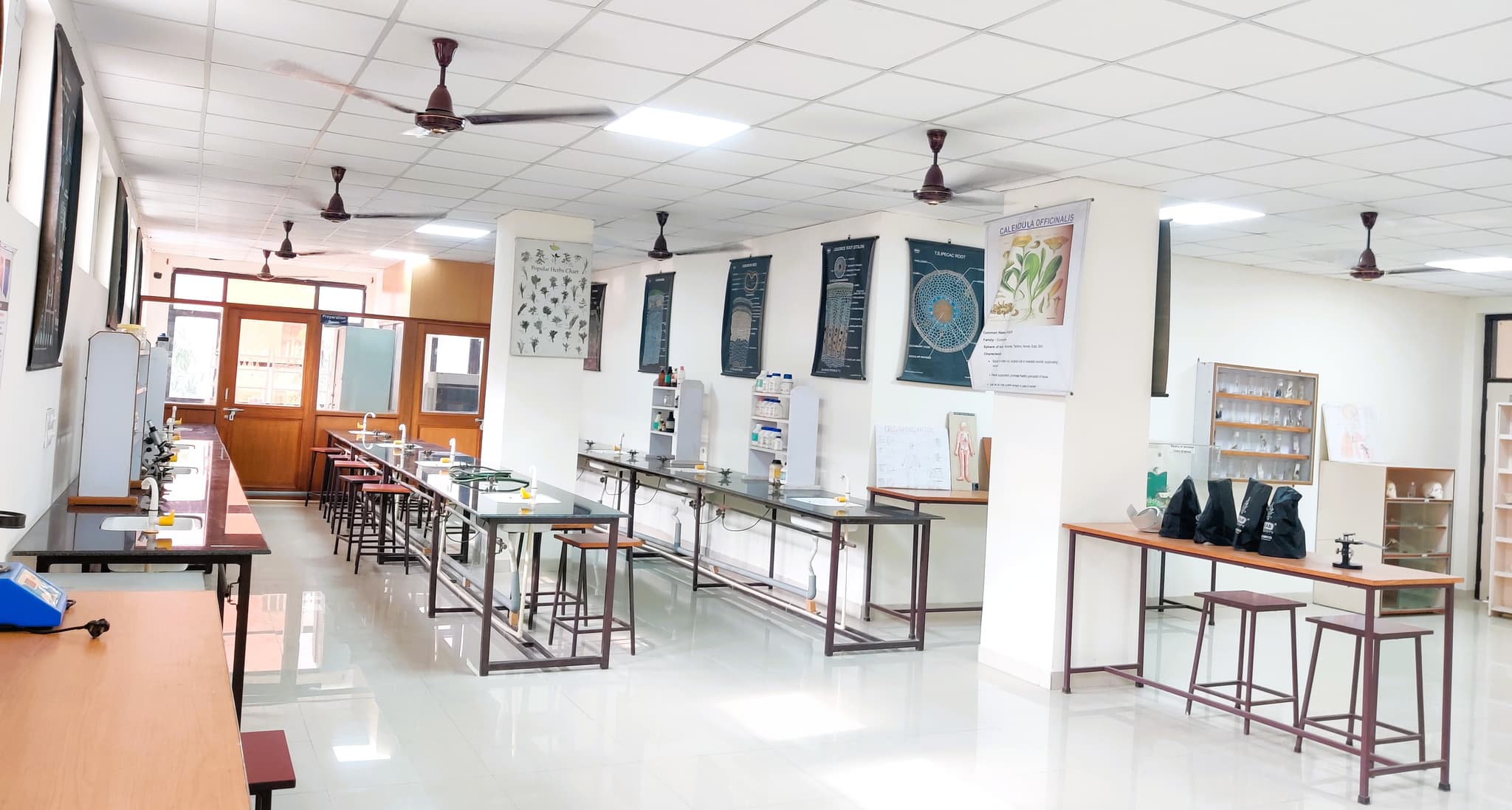 Aseptic microbiological work area